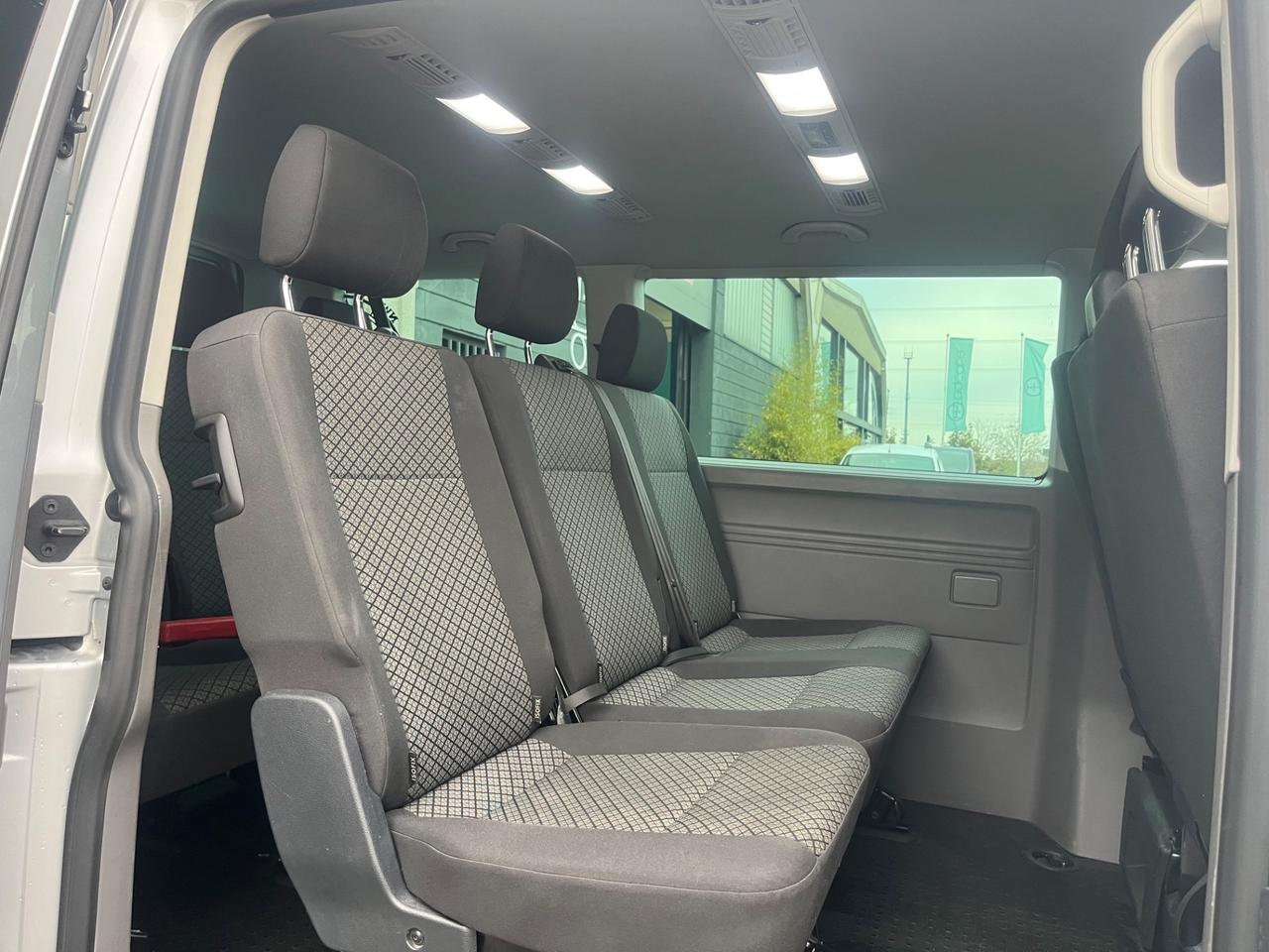 Volkswagen T6 Caravelle 2.0 TDI FWD 9 Posti