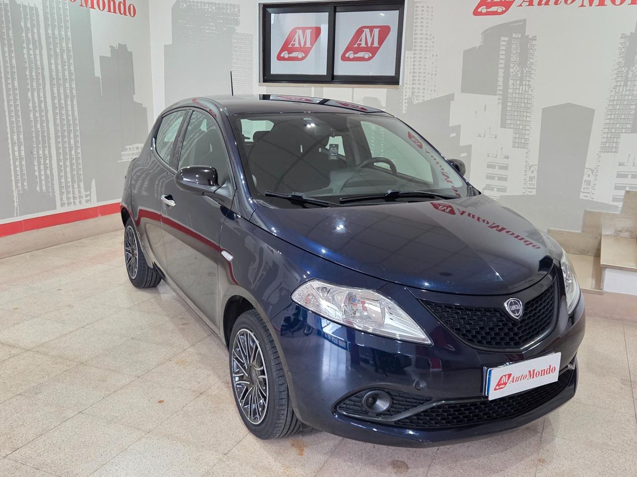 Lancia Ypsilon 1.2 69 CV 5 porte GPL Ecochic Gold