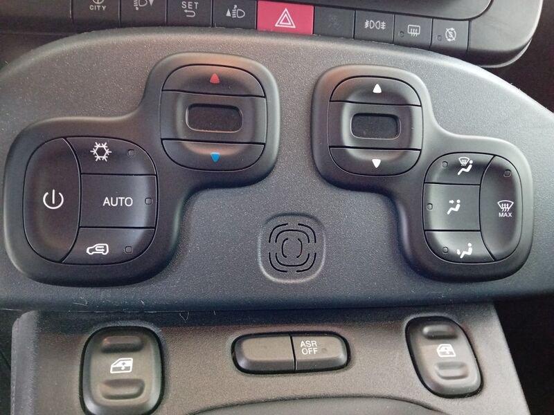 FIAT Panda 1.0 FireFly S&S Hybrid City Cross