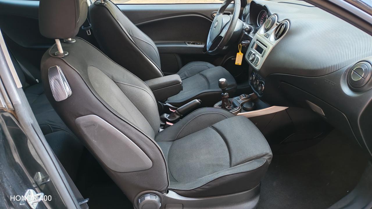 Alfa Romeo MiTo 1.3 JTDm-2 95 CV S&S Distinctive Premium Pack