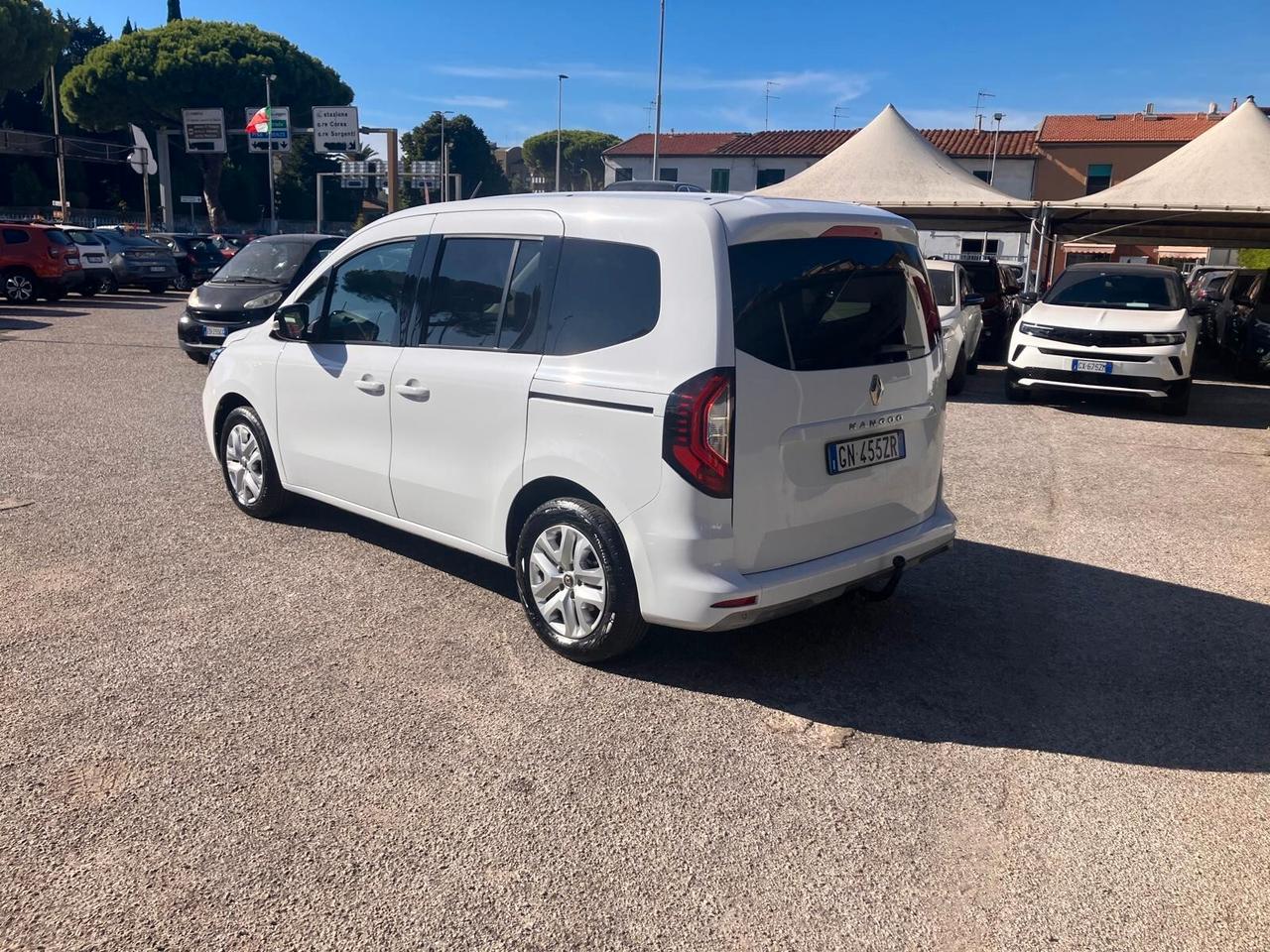 RENAULT KANGOO 1.5 Blue dCi 115cv Equilibre