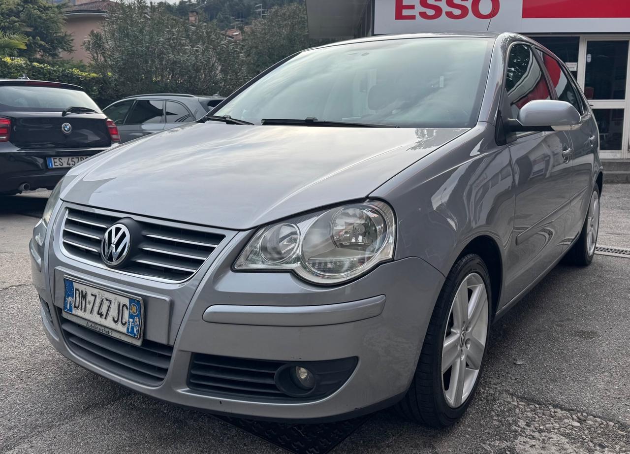 Volkswagen Polo 1.4/80CV TDI 5p. Sportline