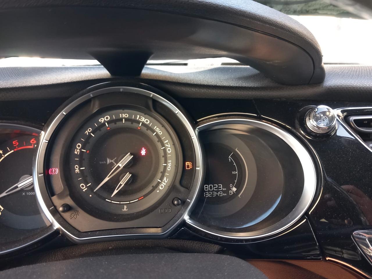 Ds3 Bicolor 1,6 Diesel 75CV. 2017 Euro 6