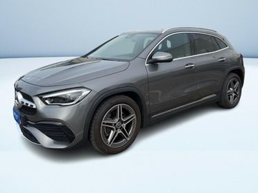 Mercedes GLA 200 200 D Premium 8G-DCT