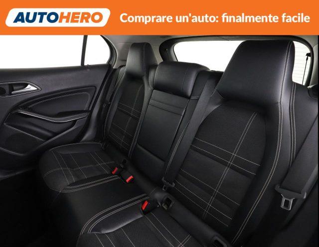 MERCEDES-BENZ GLA 200 d Automatic Sport