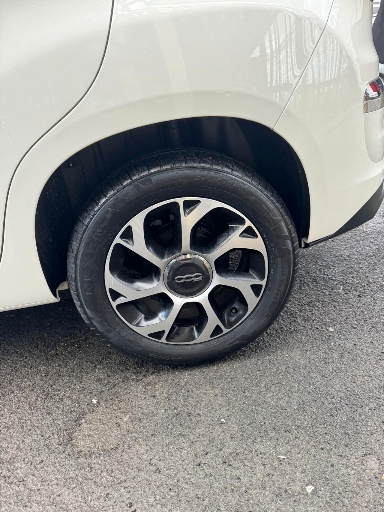 Fiat 500L 1.3 Multijet 95 CV Dualogic Lounge