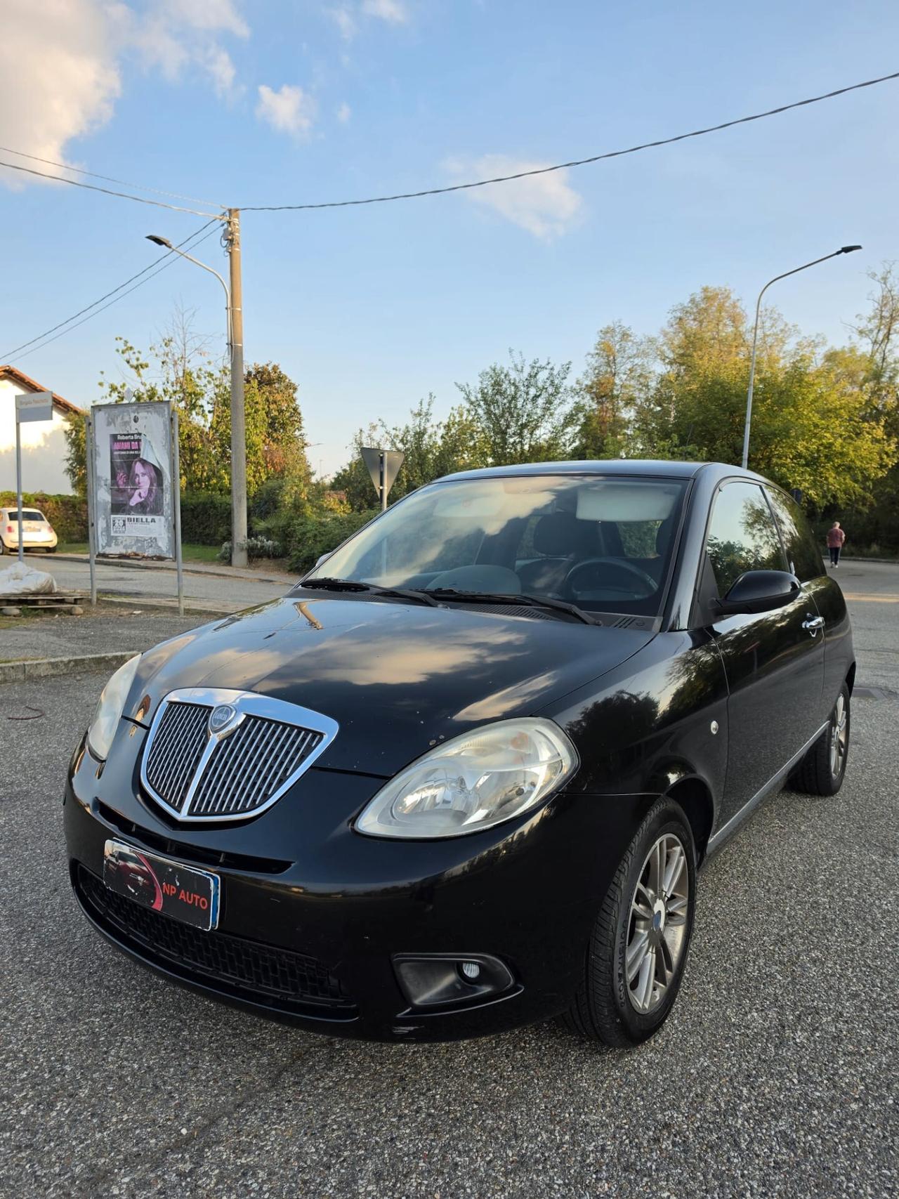 Lancia Ypsilon 1.2 gpl
