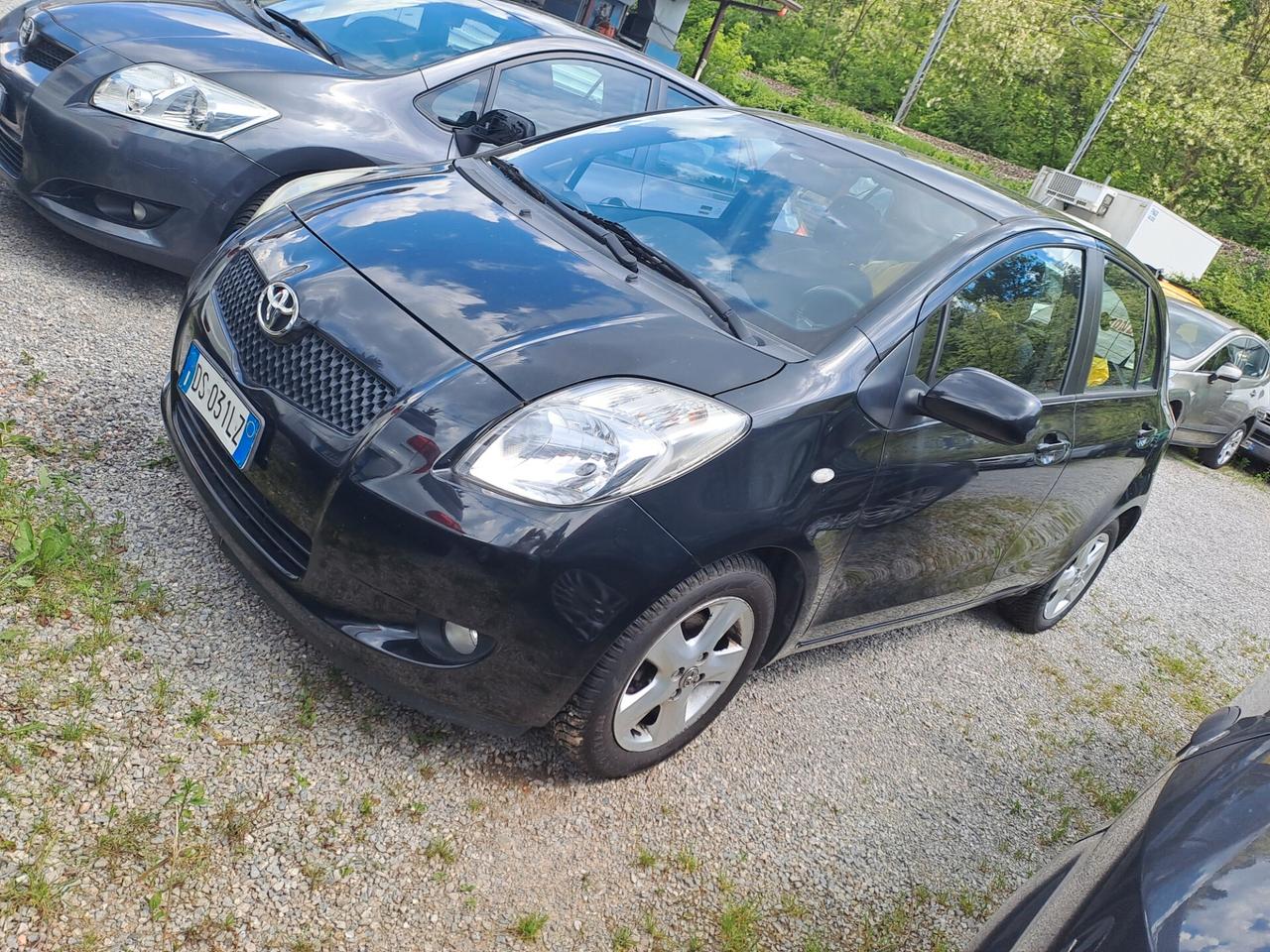 Toyota Yaris 1.3 benzina 5 porte M-MT Sol automatico