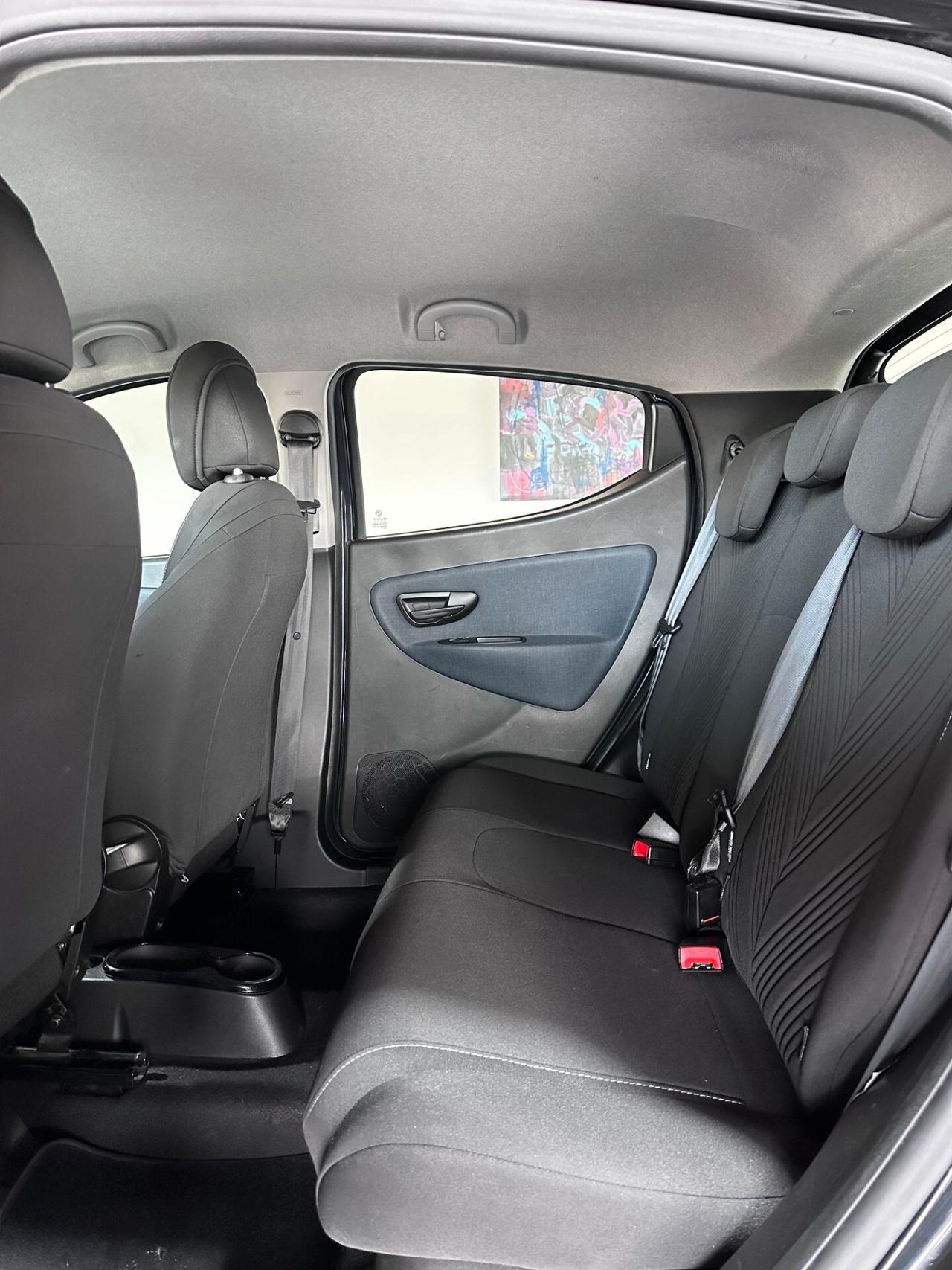 Lancia Ypsilon 1.0 FireFly 5 porte S&S Hybrid Ecochic Gold