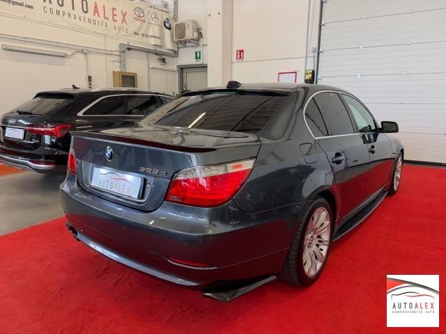 BMW - Serie 5 525d Msport