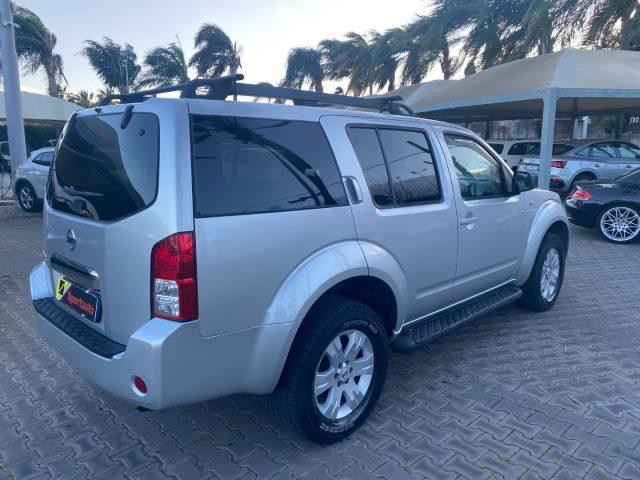 NISSAN Pathfinder 2.5 dCi SE 7 POSTI