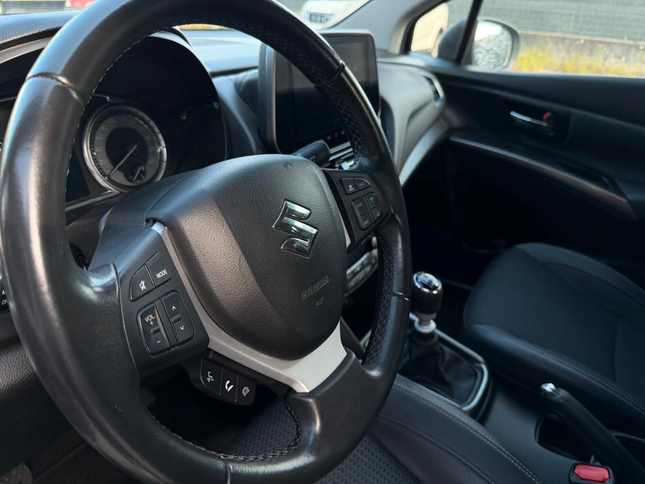 Suzuki S-Cross 1.4 Hybrid Top