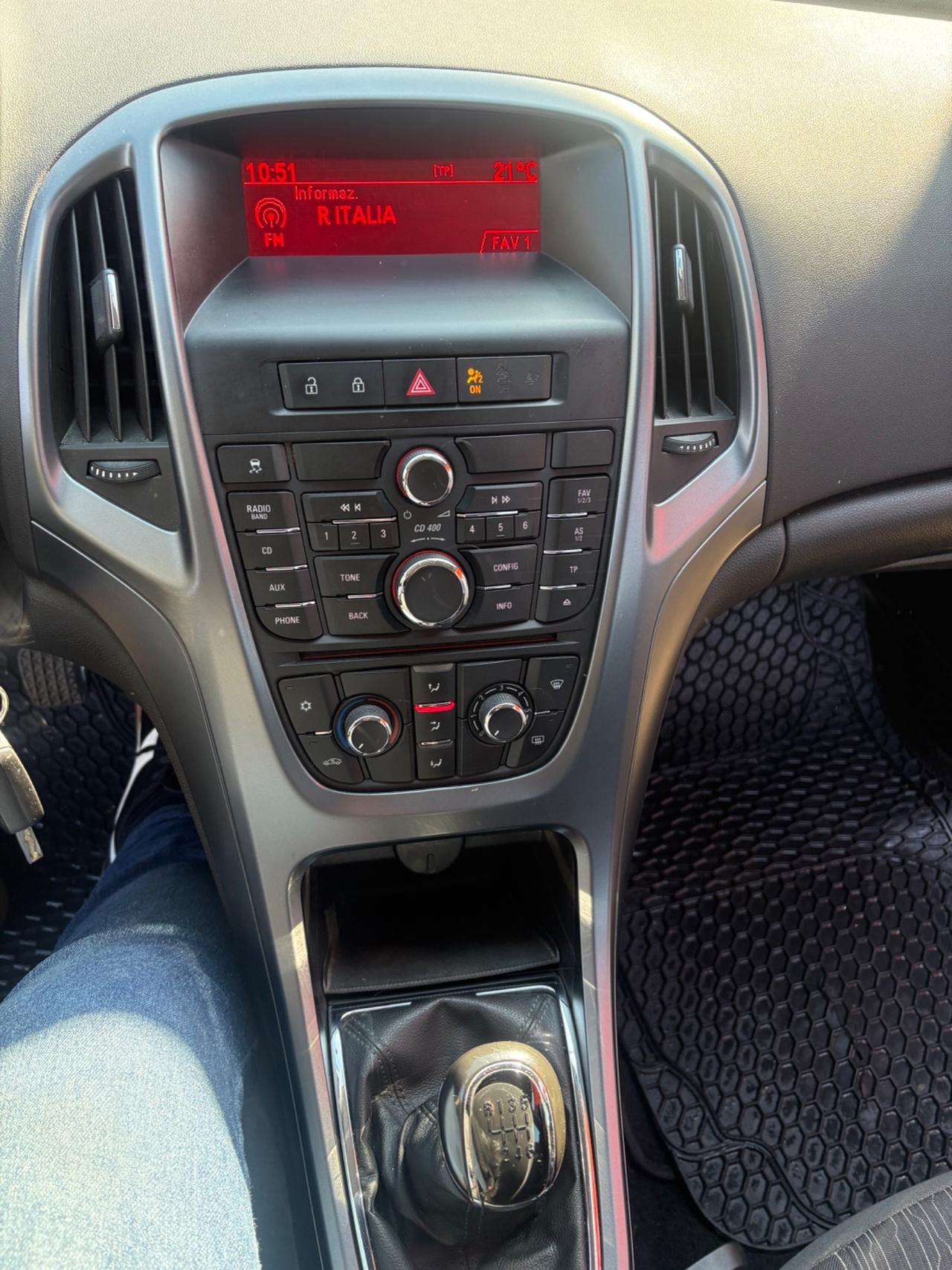 Opel Astra 1.7 CDTI 110CV Sports anno 2013