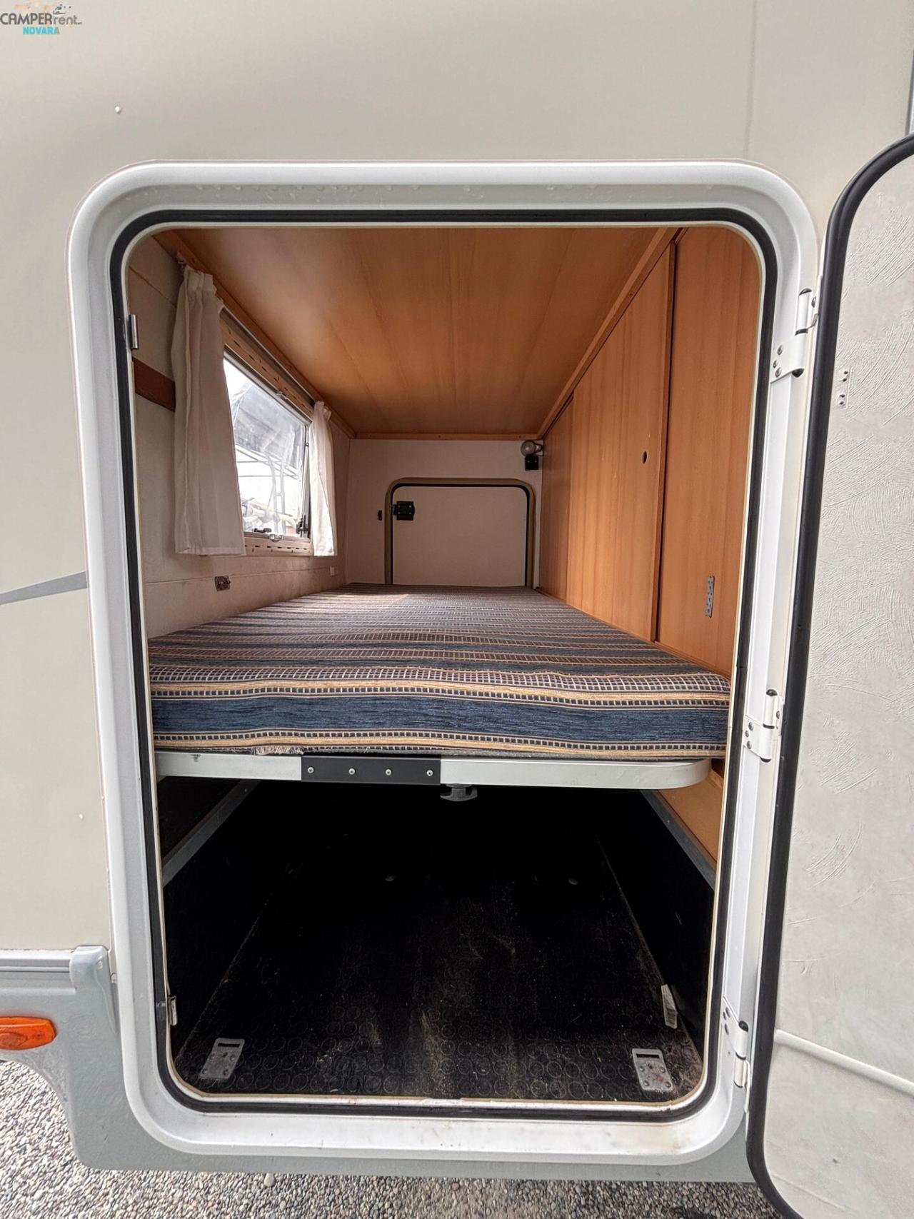 ELNAGH SUPER D 111c - MANSARDATO CON LETTI A CASTELLO IN CODA