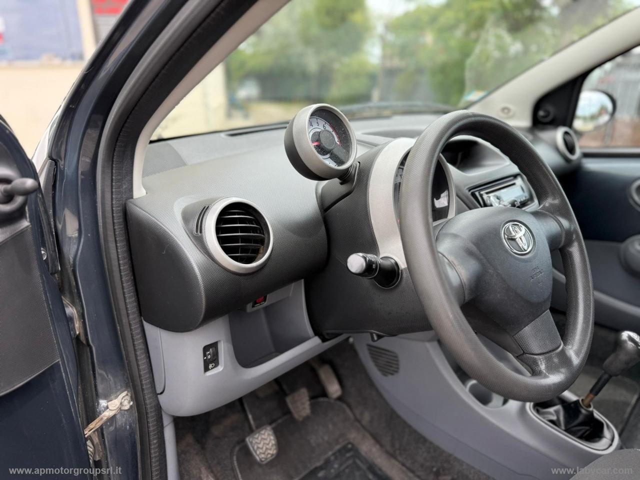 TOYOTA Aygo 1.0 12V VVT-i 3p. Sol