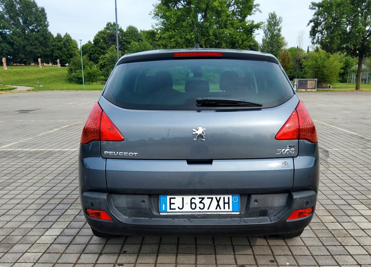 Peugeot 3008 1.6 e-HDi 112CV cambio robotizzato S.&S. Business