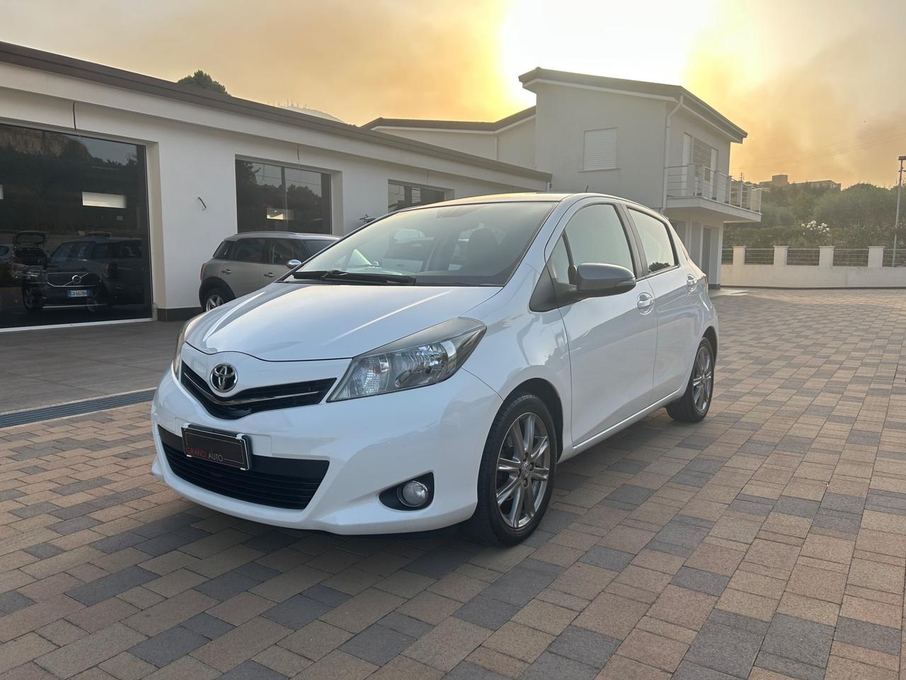 Toyota Yaris 1.4 D-4D 5 porte Lounge