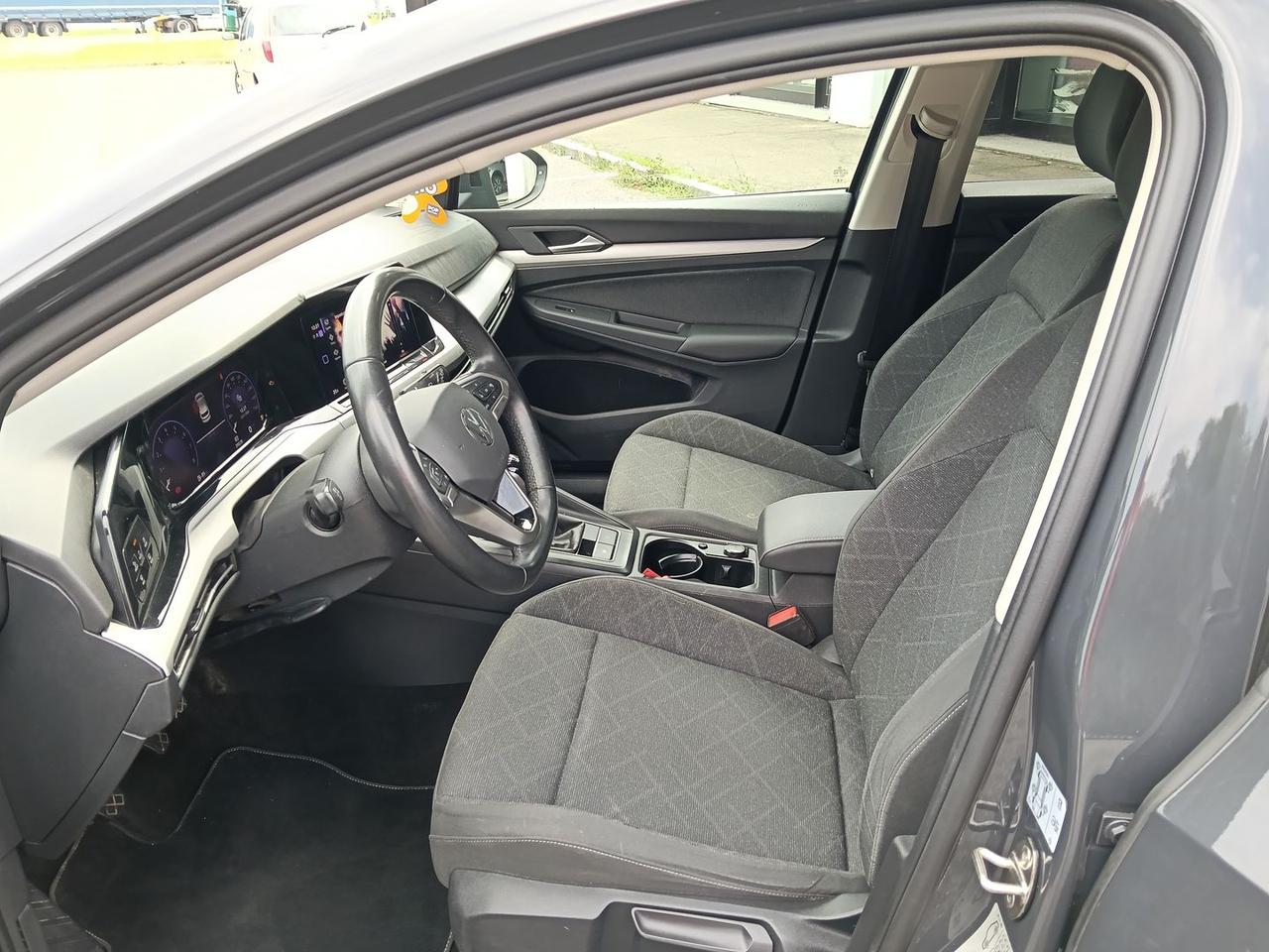 Volkswagen Golf 1.5 TSI Life #11539