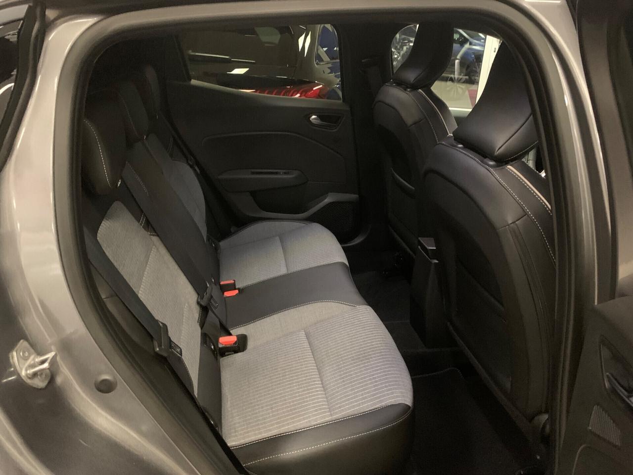 RENAULT CLIO TCE 90 CV 5 PORTE TECHNO