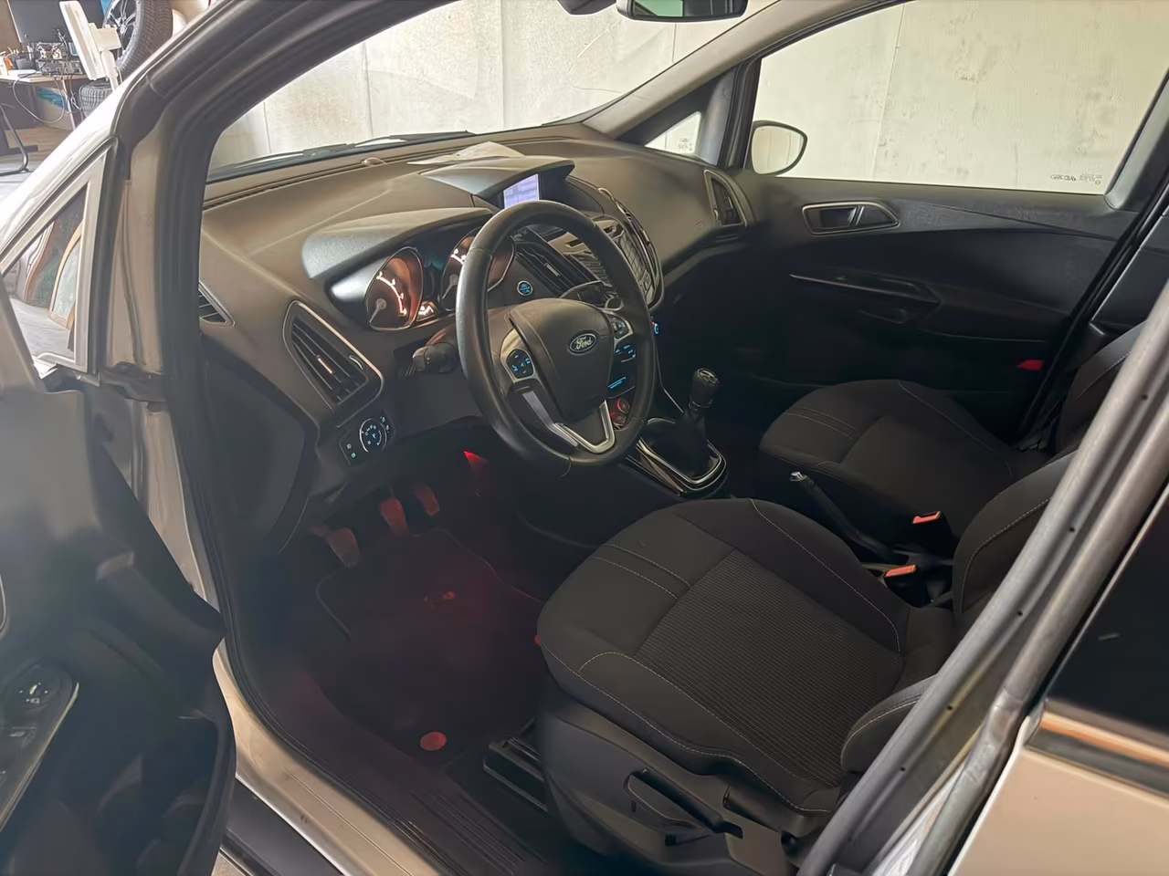 Ford B-Max 1.4 90 CV GPL Business Titanium