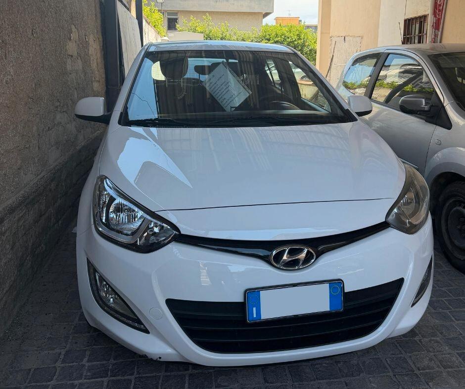 Hyundai i20 BENZINA