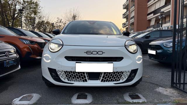 FIAT 600 HYBRID 1.2 110CV DCT MHEV LA PRIMA*24M.G.*CAM360°*