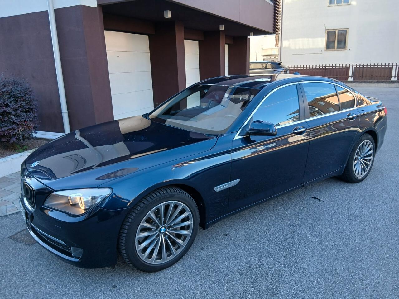 Bmw 750 750i Eccelsa solo 44000 km unico proprietario
