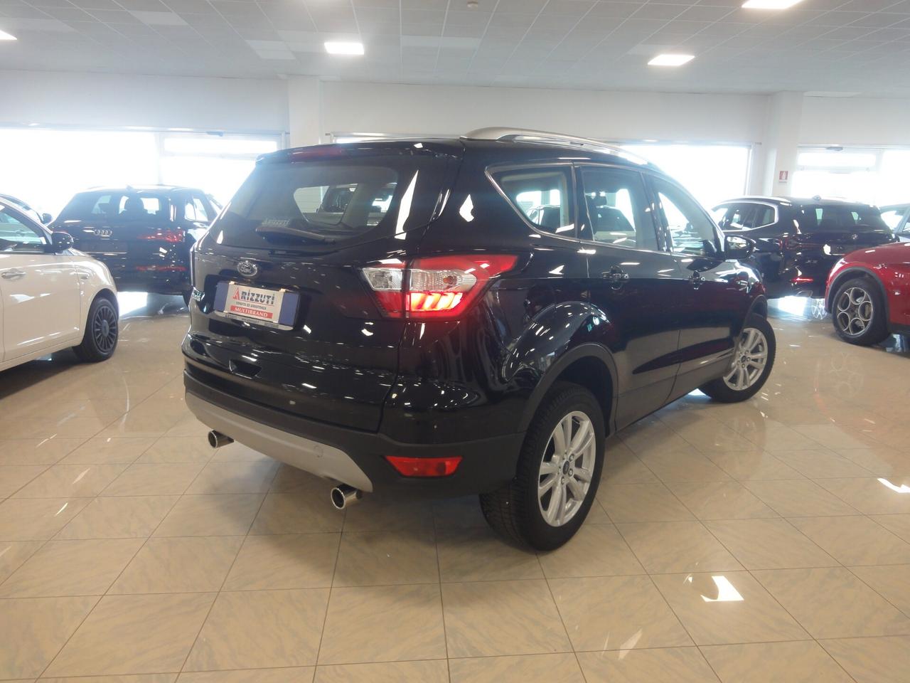 Ford Kuga 1.5 TDCI 120 CV S&S 2WD Powershift Business