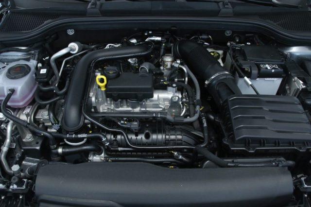 SKODA Kamiq 1.0 TSI 130 Edition Neopatentati