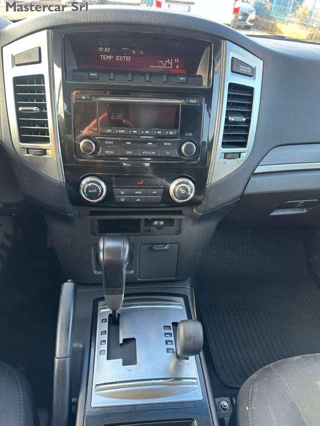 MITSUBISHI Pajero Pajero IV 2007 3.2 cr Instyle 5p auto - FE374VF