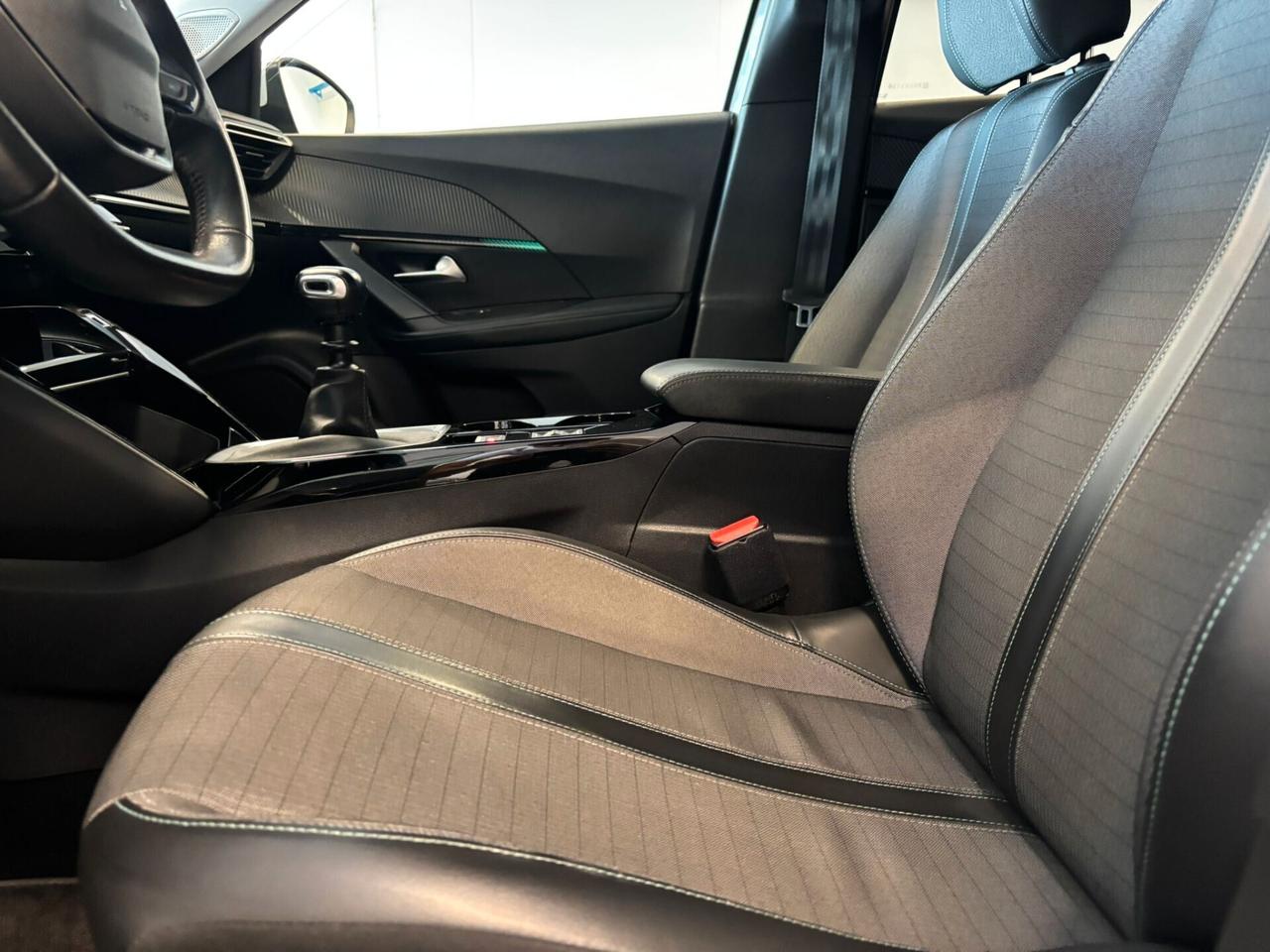 Peugeot 2008 ALLURE NAVI BlueHDi 110 6mt SPOTICAR