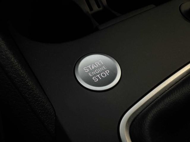AUDI Q2 30 TFSI S line Edition "Km 1813"