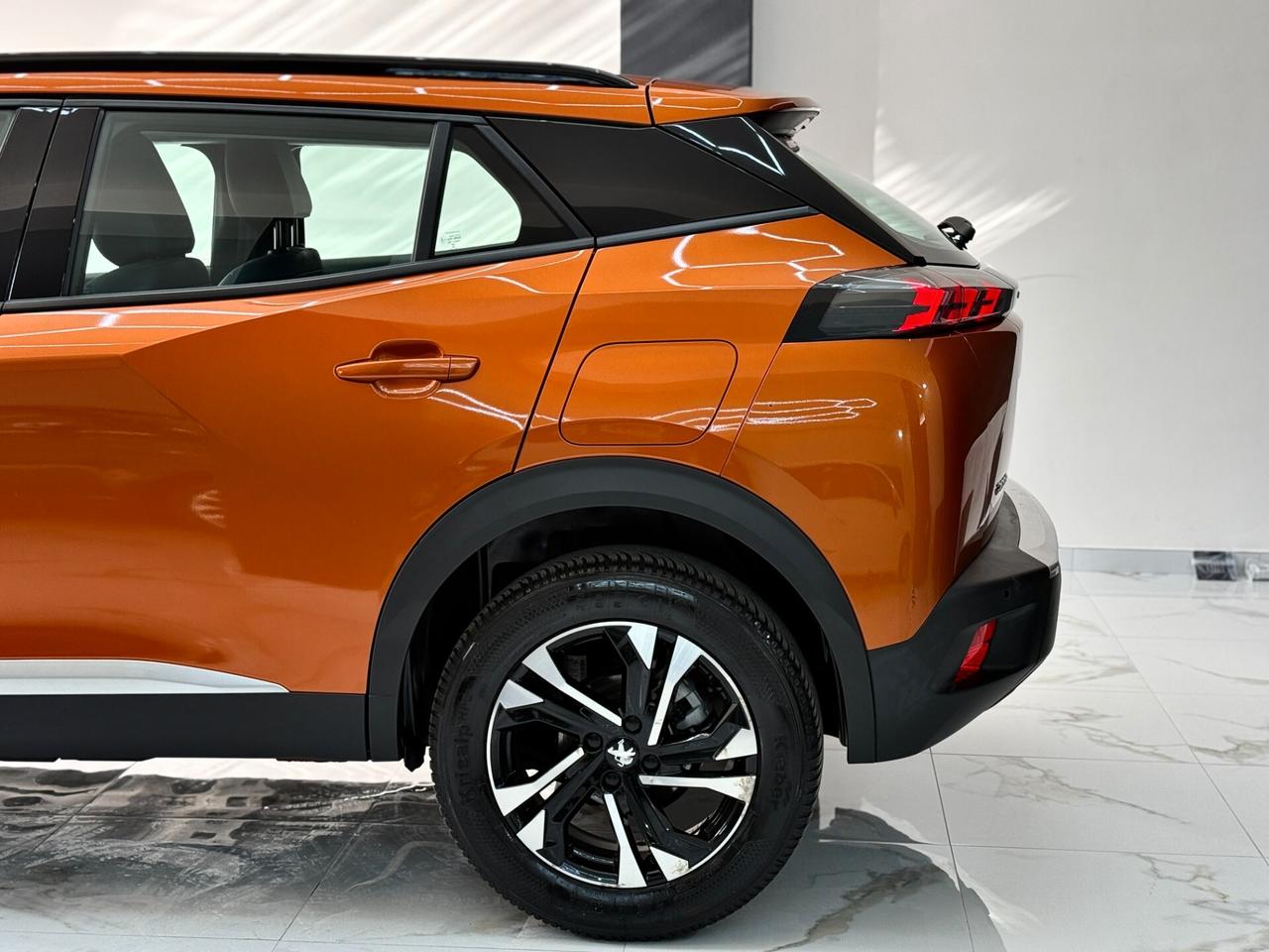 Peugeot 2008 BlueHDi 130 S&S EAT8 Allure Navi Pack