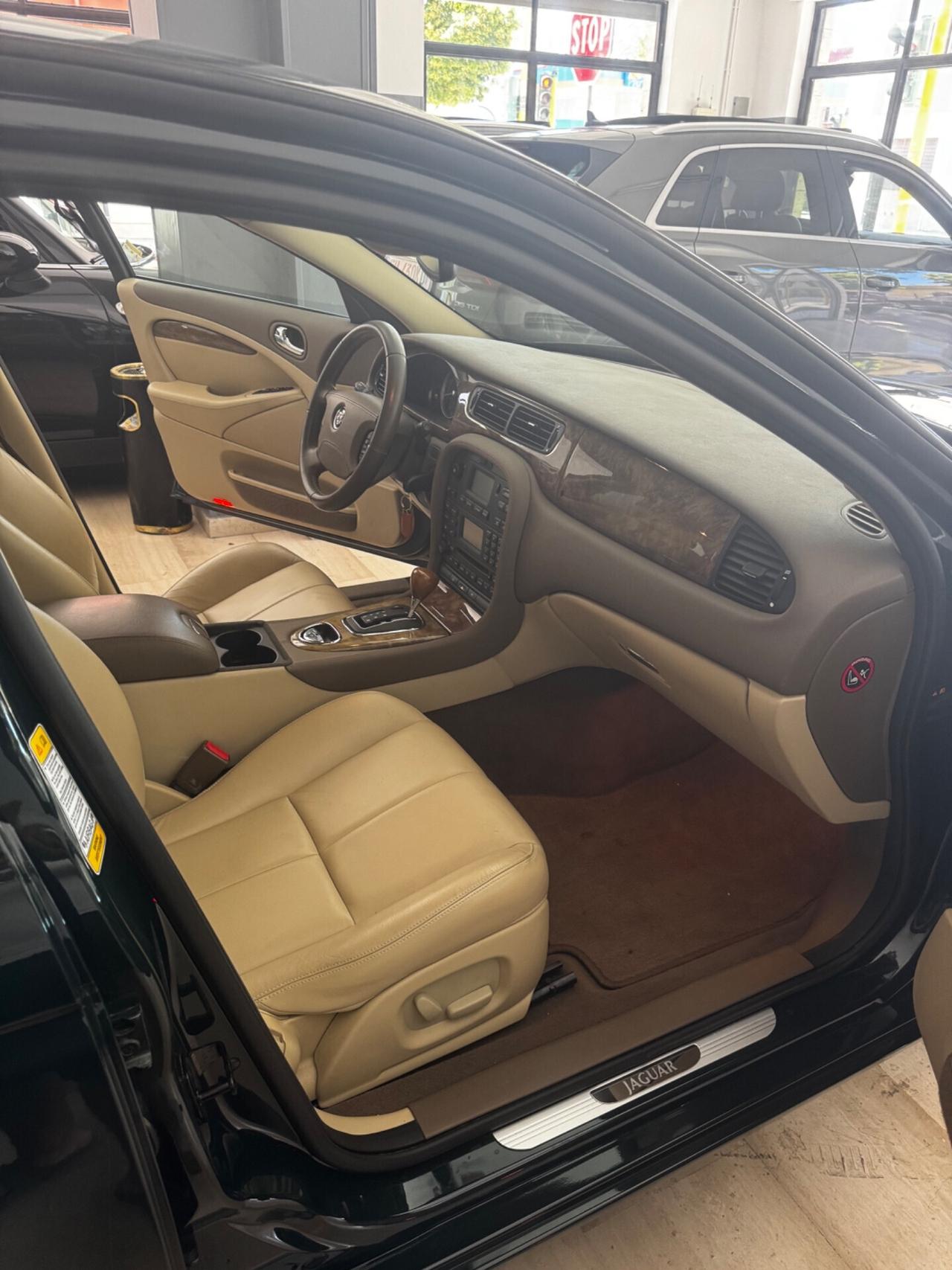 Jaguar S-Type 2.7 diesel V6 Executive