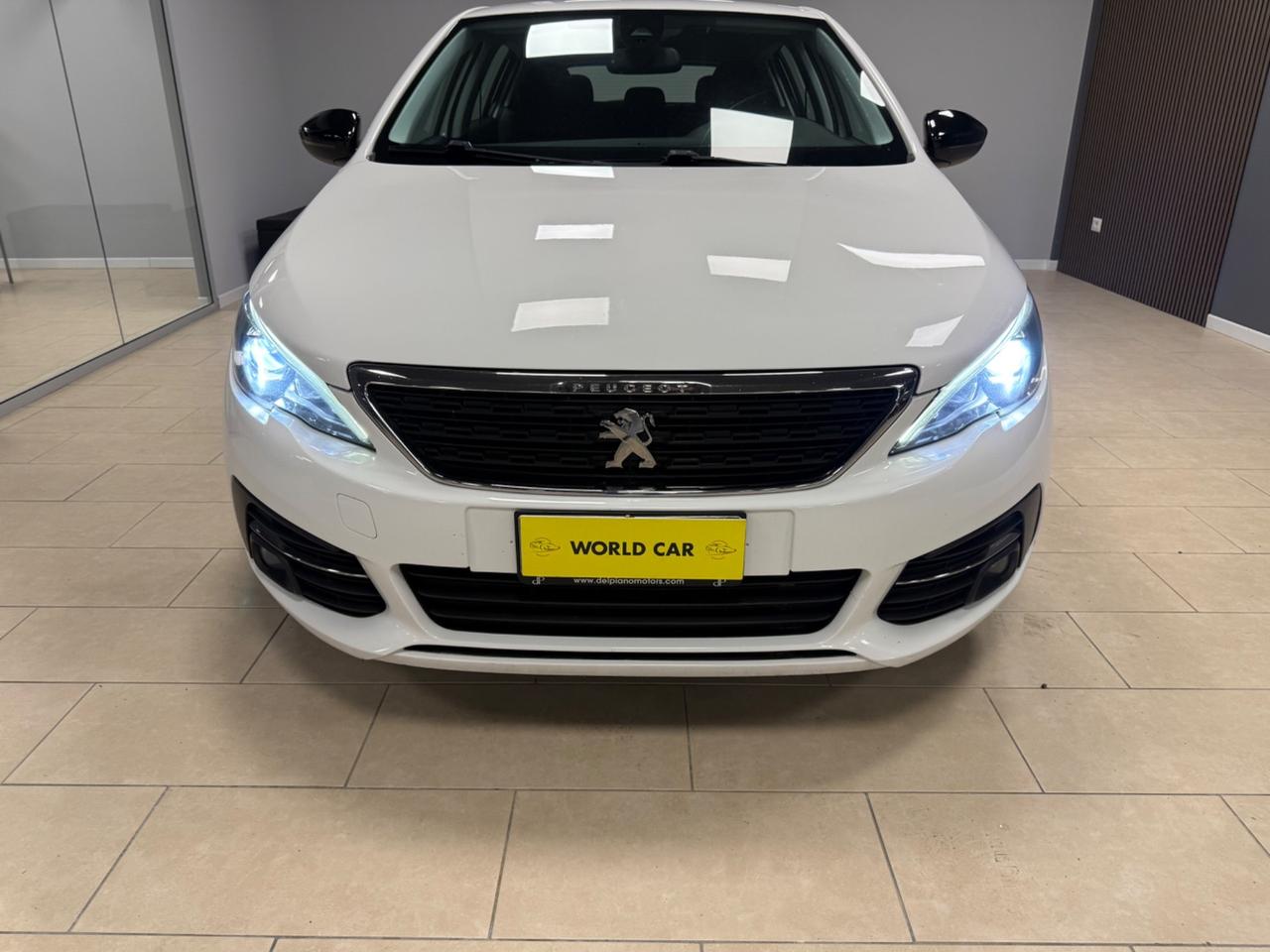 Peugeot 308 BlueHDi 100 S&S Business
