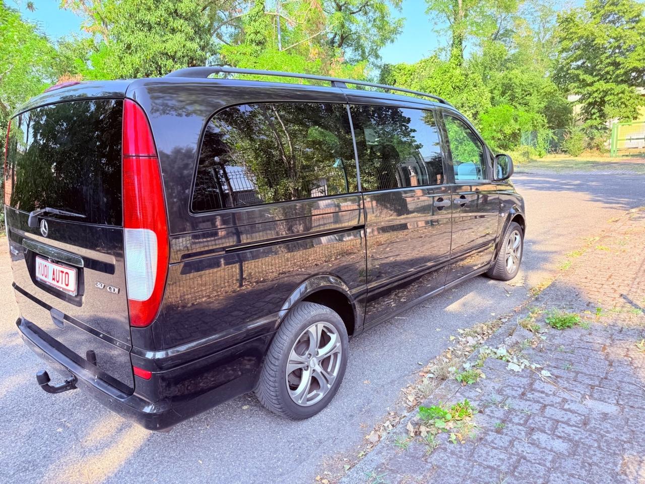 Mercedes-benz Vito 3.0 CDI - 9 POSTI OK PERMUTE !!