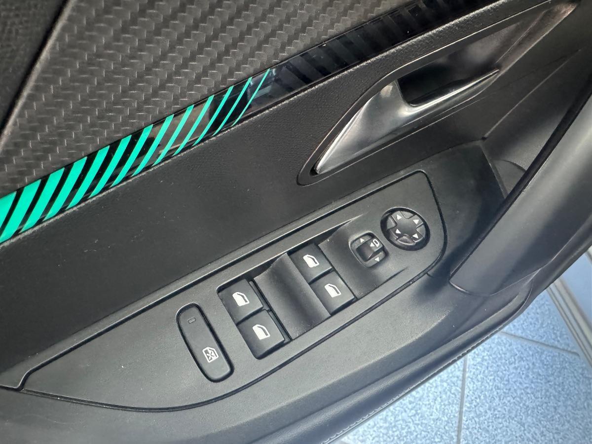 PEUGEOT 2008 BlueHDi 130 S&S EAT8 ALLURE UNICO PROP/ CARPLAY