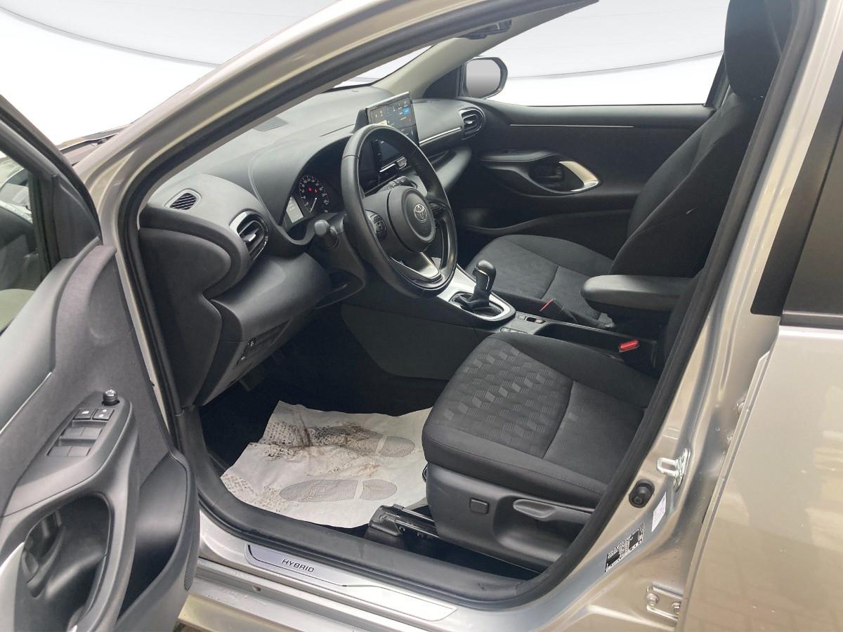 TOYOTA Yaris 1.5h Active