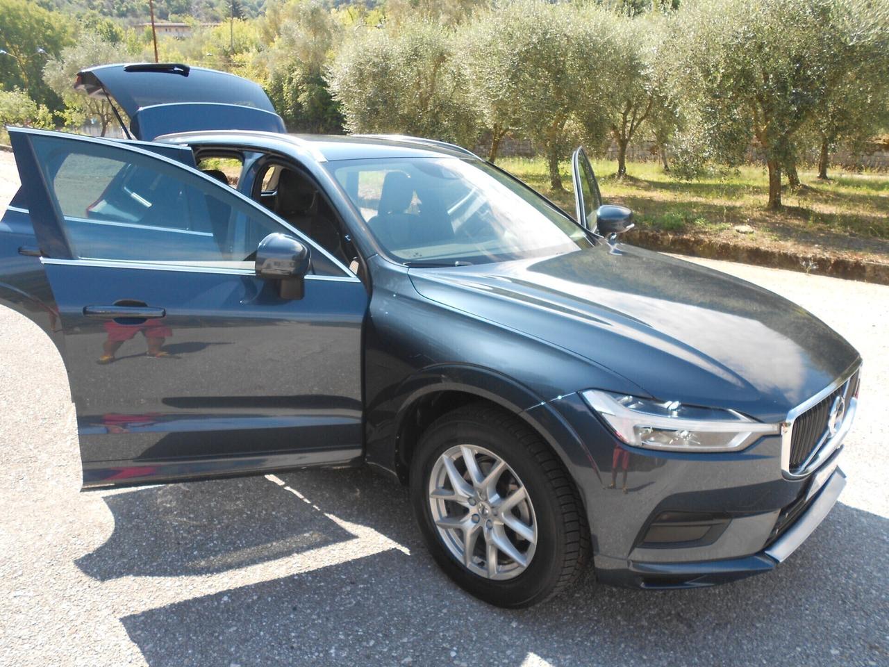 XC60(my'19)2.0TDI,4x4(12mesi di GARANZIA)E6D-TEMP