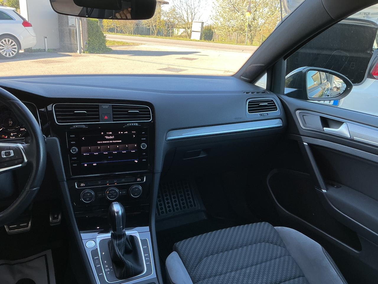 Volkswagen Golf R-Line 1.6 Diesel Cambio Automatico