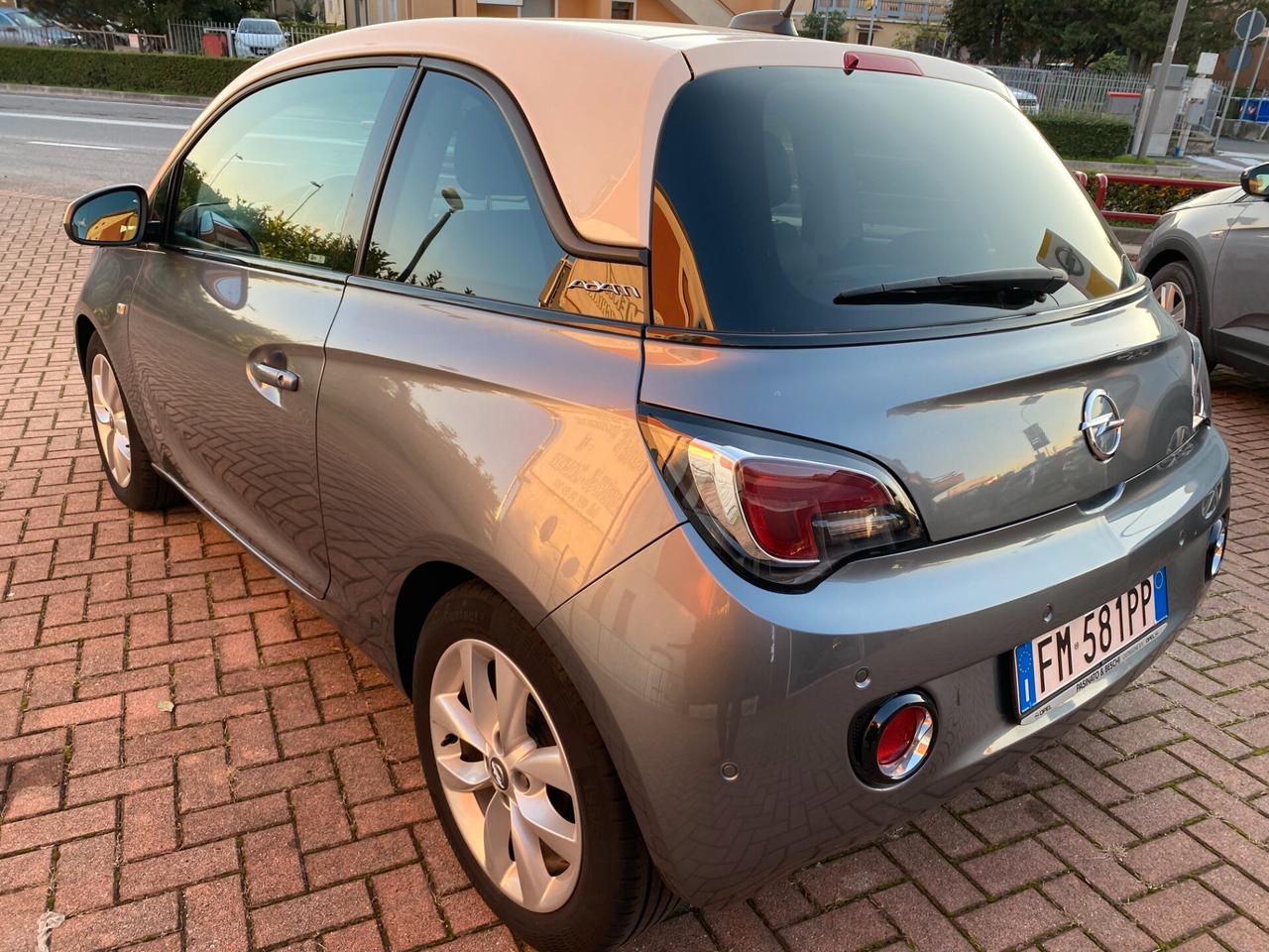 Opel Adam 1.2 70 CV Jam