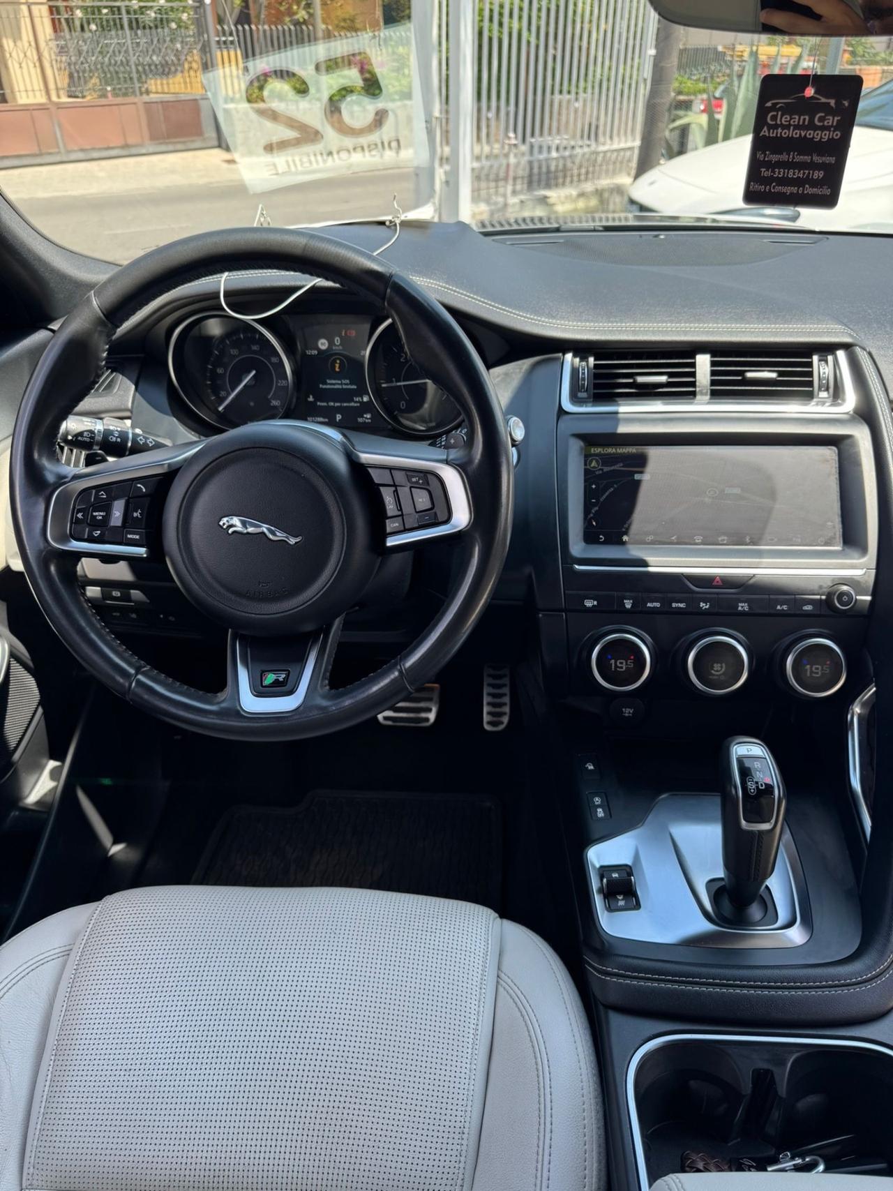 Jaguar E-Pace 2.0D 150 CV AWD aut. R-Dynamic S + Panorama
