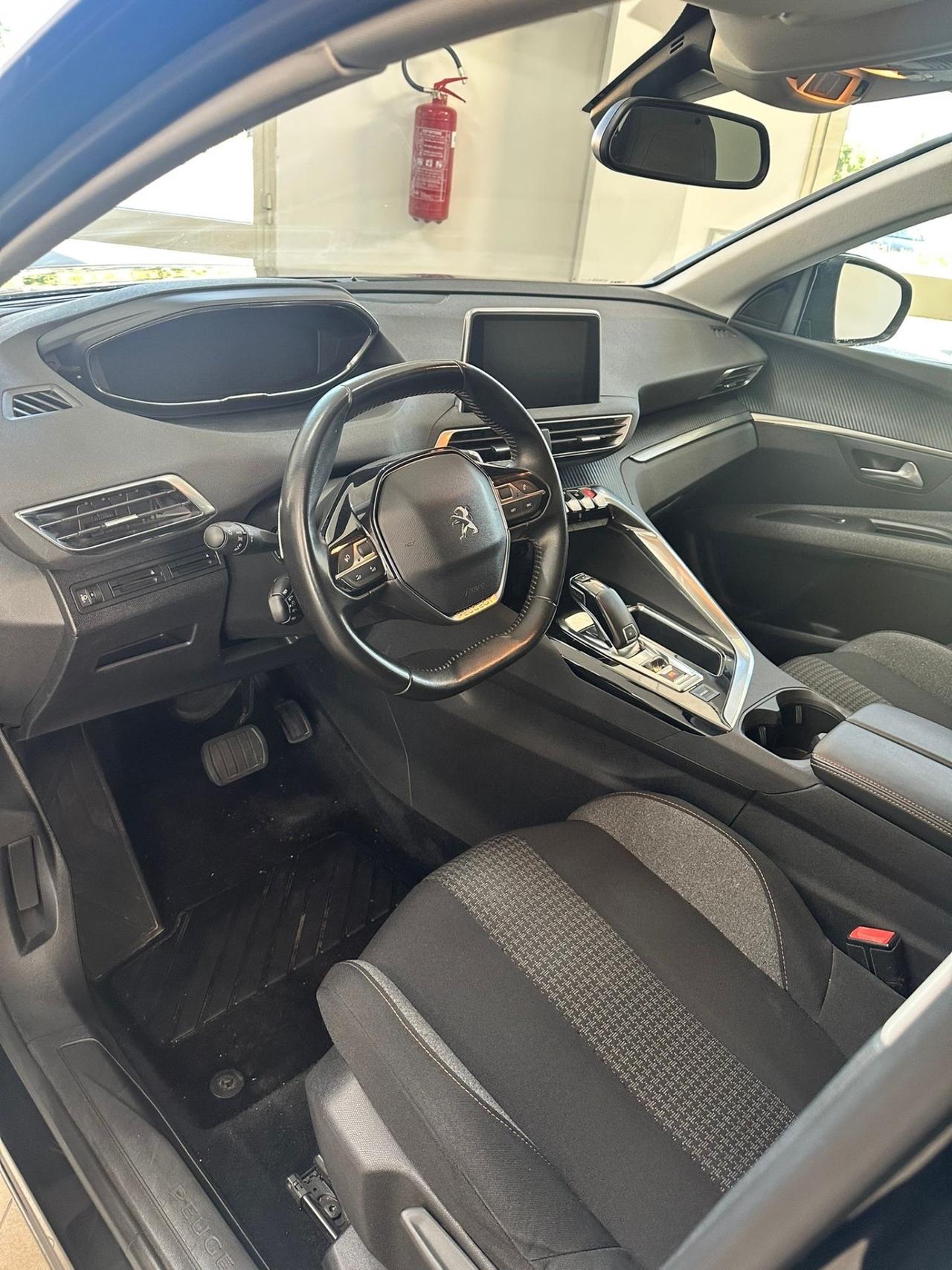 Peugeot 3008 BlueHDi 130 S&S Allure EAT8