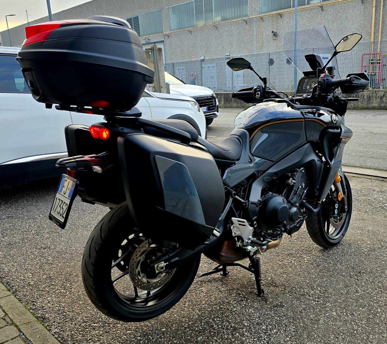 YAMAHA TRACER 9 GT PLUS 119cv ABS SOLO 800km