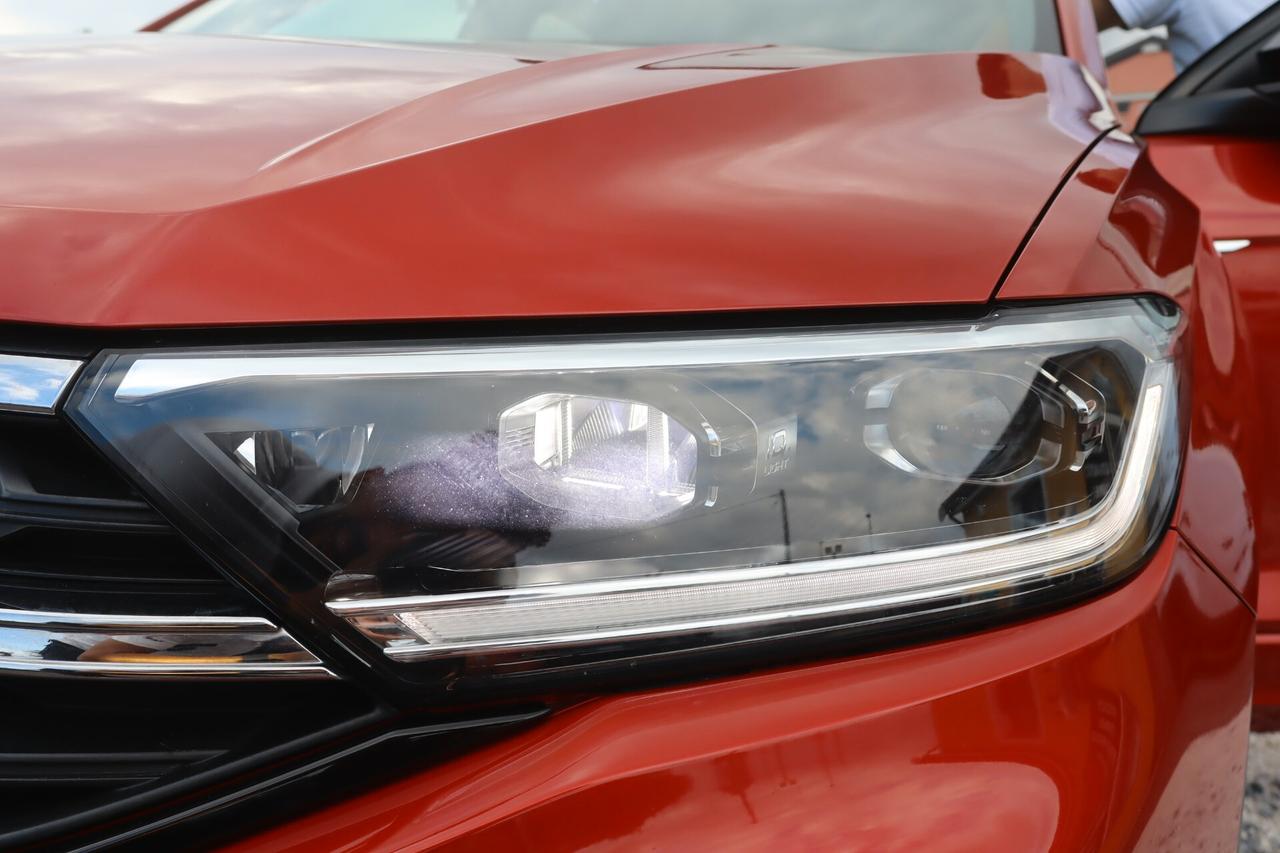 Volkswagen T-Roc Tua A SOLI 238€