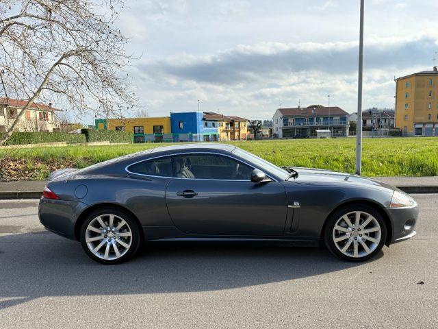JAGUAR XK 4.2 V8 Coupé