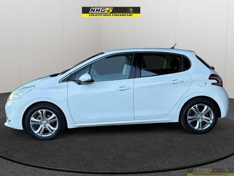 Peugeot 208 1.4 HDi 68 CV 5 porte Allure