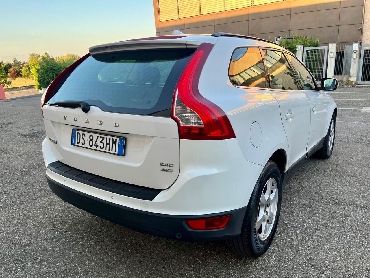Volvo XC60 2.4d 2008 320.000km 4x4 perfettamente funzionante