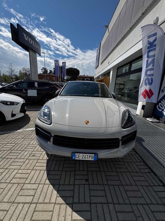 PORSCHE Cayenne Coupé 3.0 V6 E-Hybrid 462CV