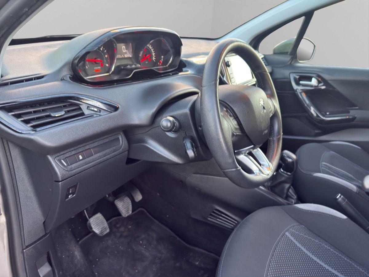 PEUGEOT - 208 - 1.4 HDi 68 CV 5p. Allure